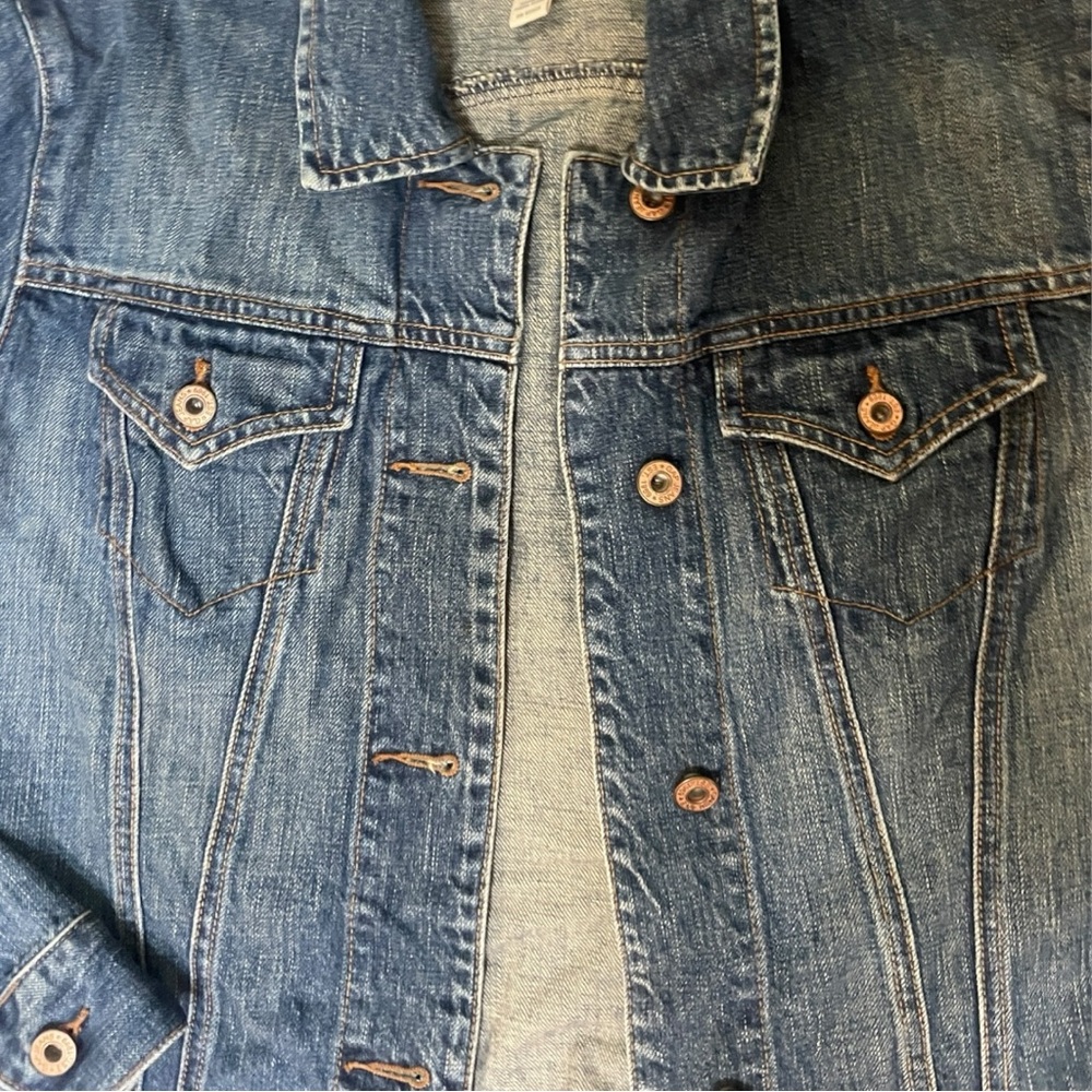 GAP Classic Blue Denim Jacket - Picture 5 of 9